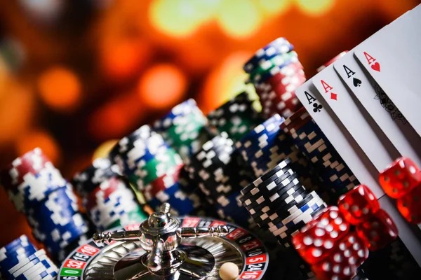 Live dealer Blackjack table at qq724 with real-time betting interface